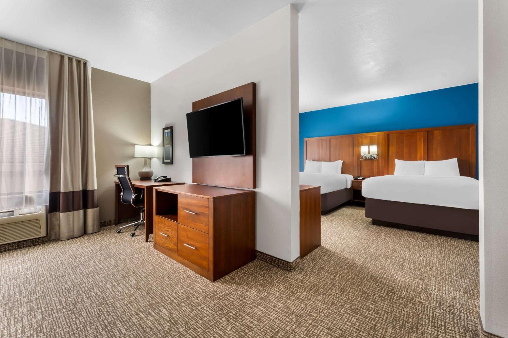 Comfort Inn & Suites Augusta West Near Fort Eisenhower Екстериор снимка