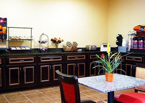 Comfort Inn & Suites Augusta West Near Fort Eisenhower Ресторант снимка